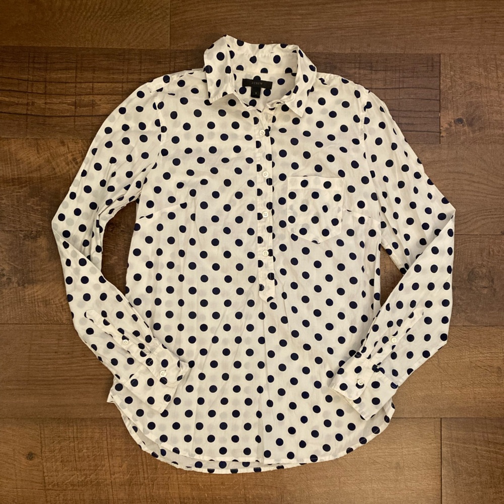 J. Crew White Henley Blouse w/ Navy Polka Dots Popover Cotton Women’s Size 0
